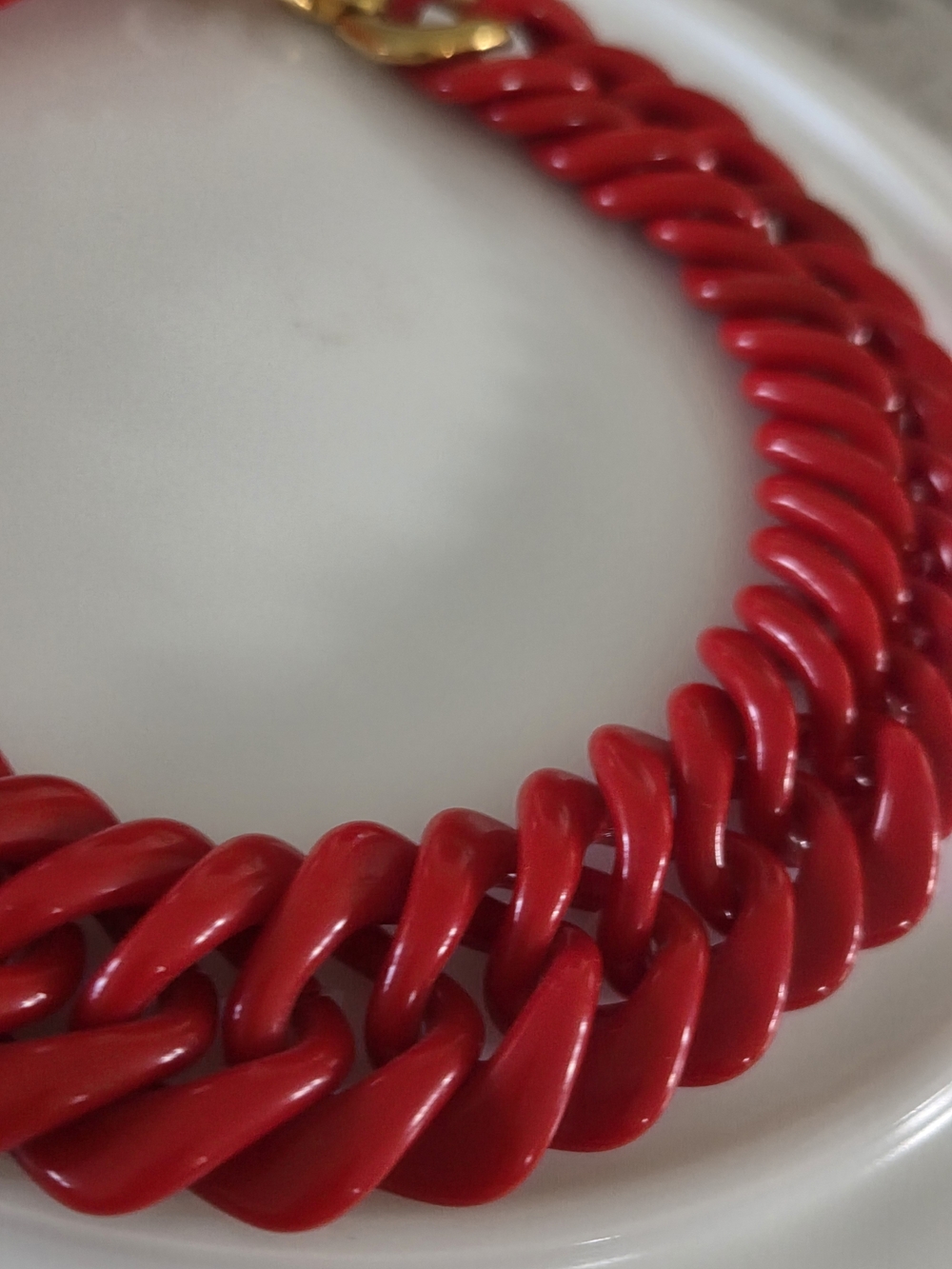 Vintage Bold Red Link Necklace with Gold-Tone Clasp - Picture 2 of 9
